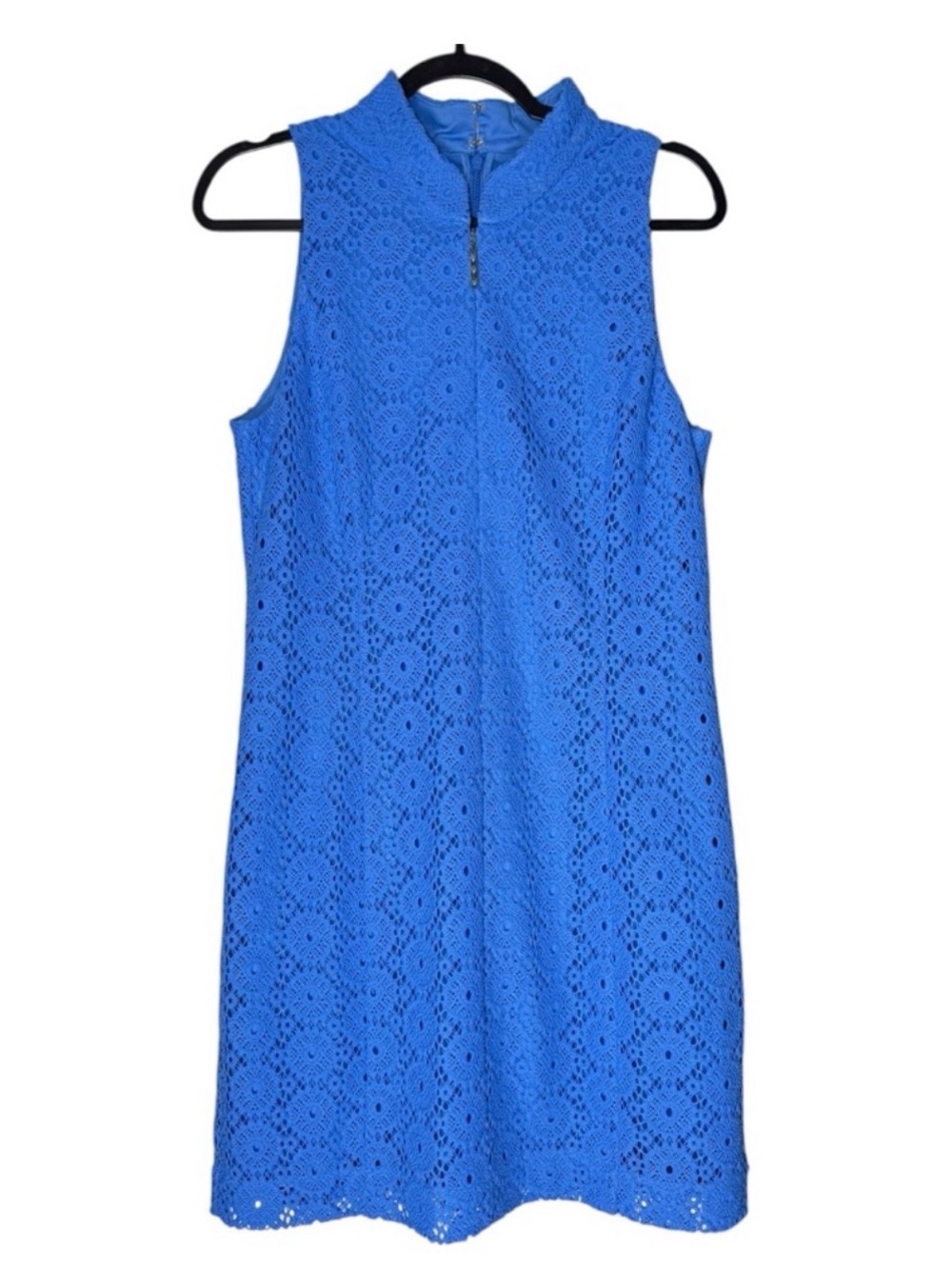 Excellent used condition Lilly Pulitzer Blue lace sleeveless Shift Dress size L